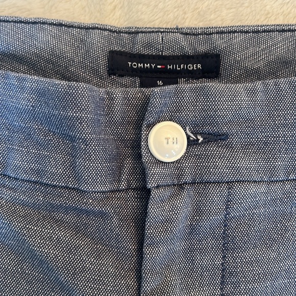 Tommy Hilfiger Women's Blue Denim Shorts - Picture 2 of 3
